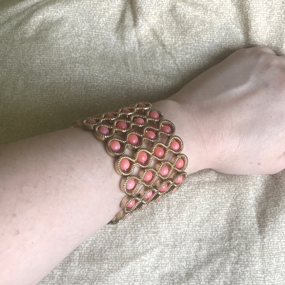 Stretchy Gold and Peachy Pink Bracelet - Picture 2 of 6